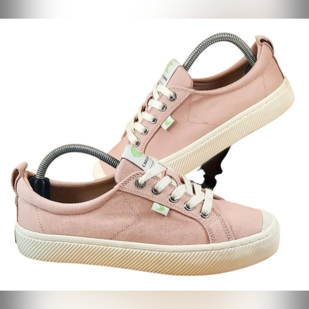 Cariuma OCA low-top canvas sneakers